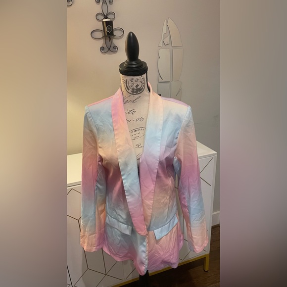 Women’s Color Block Gradient Pastel Blazer size L from Chic Me. - Picture 3 of 9